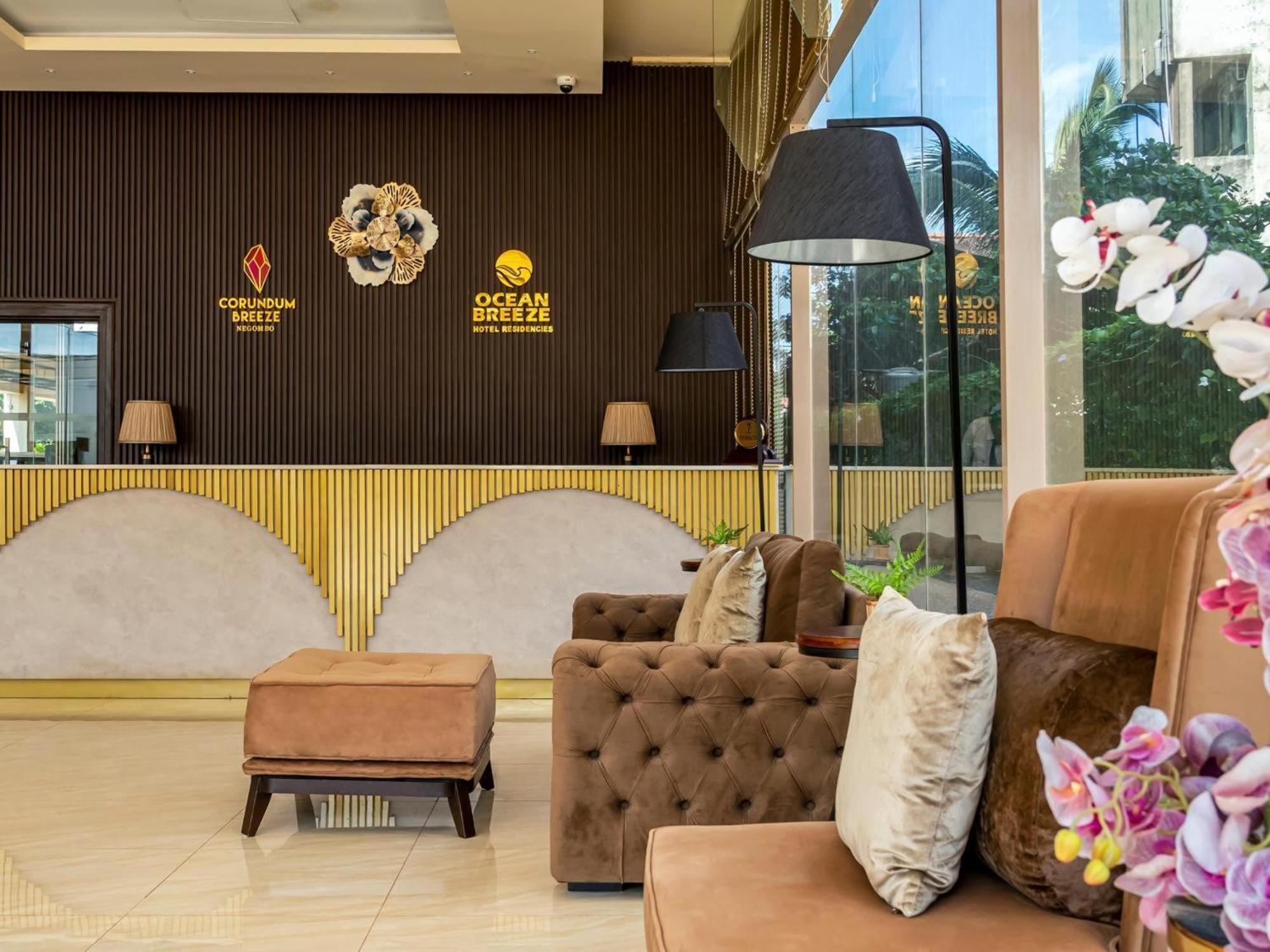Ocean Breeze Sea View Luxury Apartments Negombo Ngoại thất bức ảnh