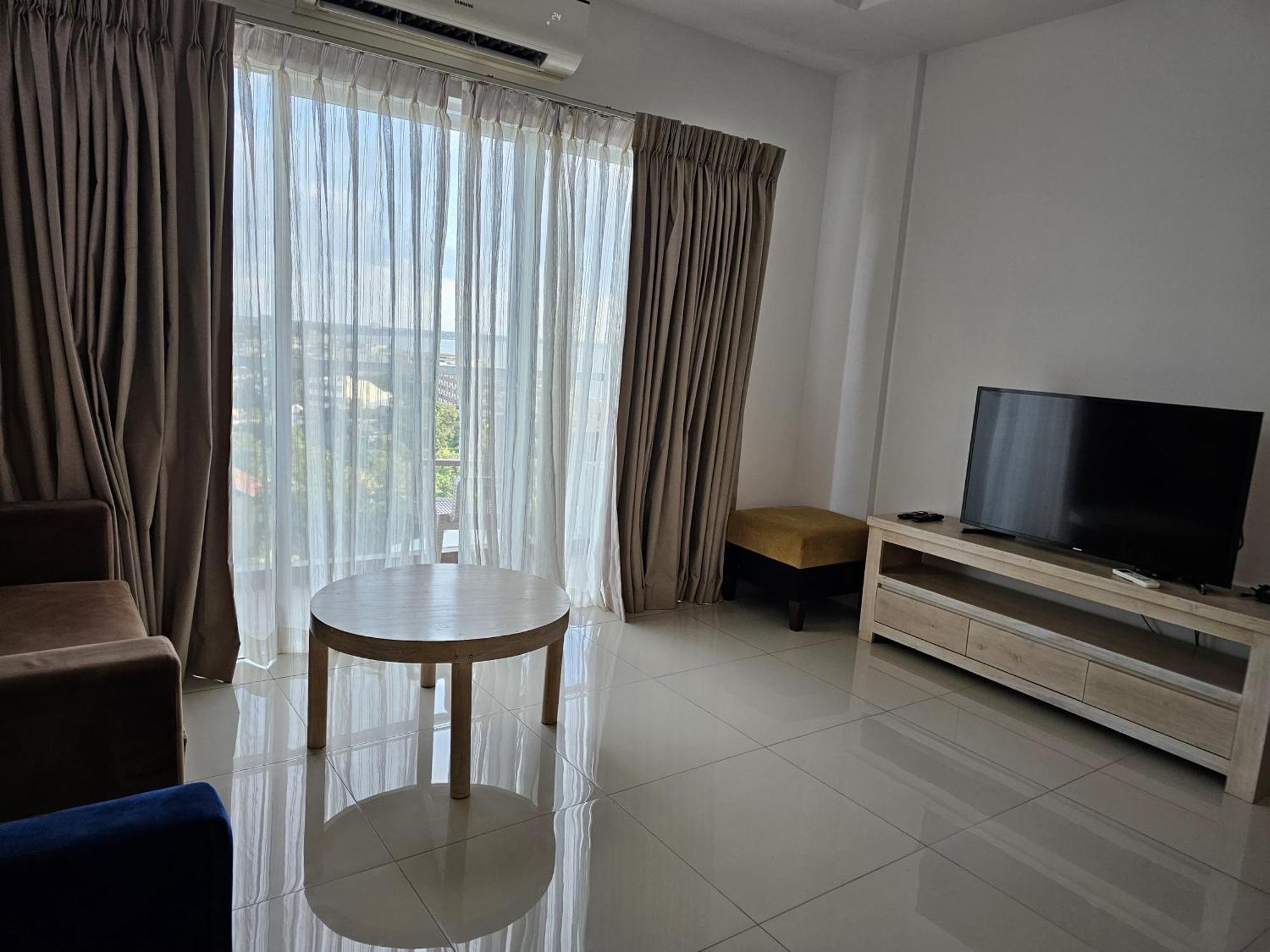Ocean Breeze Sea View Luxury Apartments Negombo Ngoại thất bức ảnh