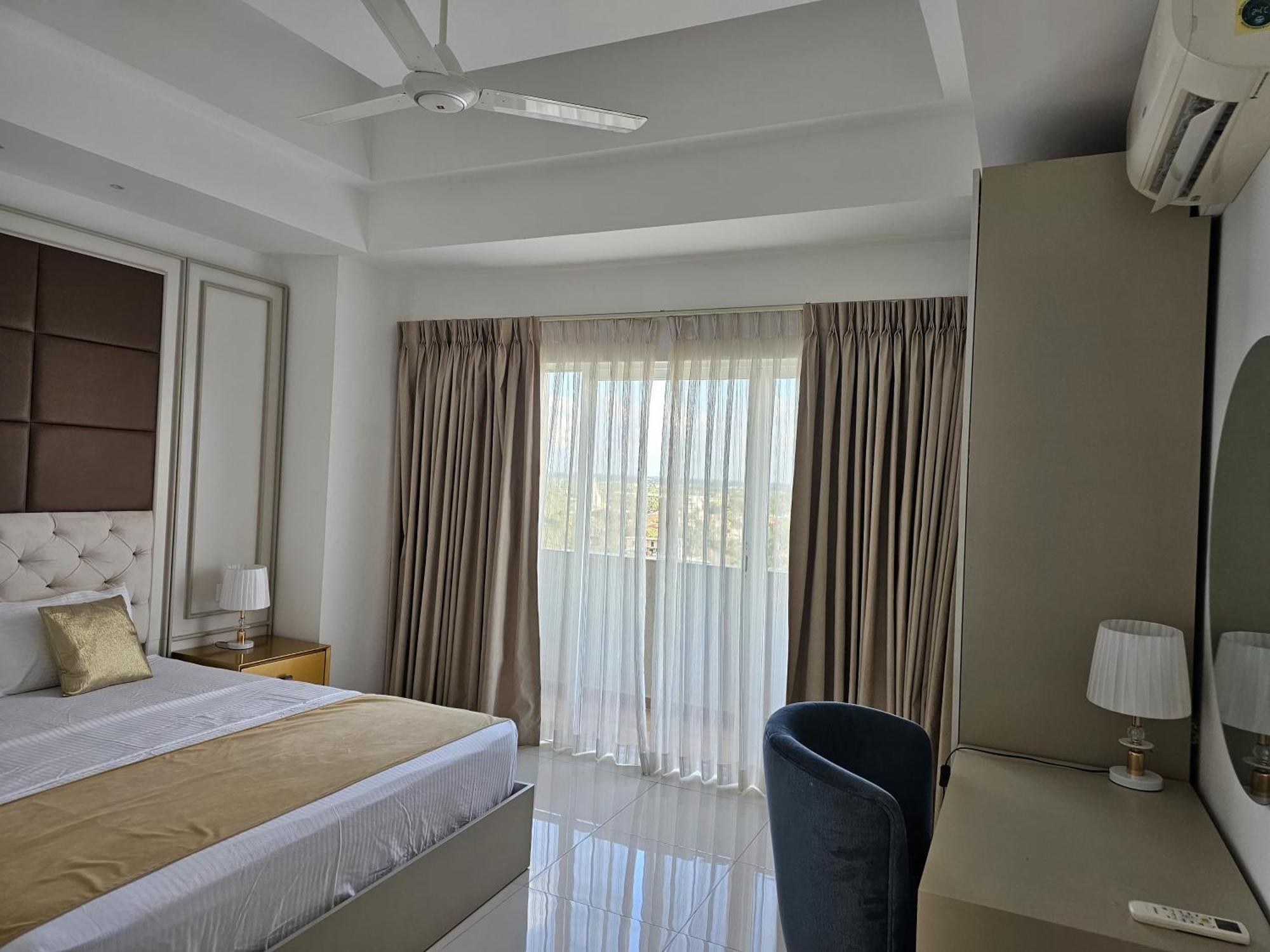 Ocean Breeze Sea View Luxury Apartments Negombo Ngoại thất bức ảnh